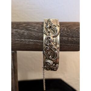Vtg 1960s Repousse Silver Plate Floral Hinged Safety Chain Bangle Bracelet